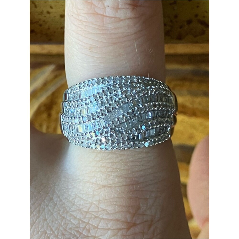 Natural White Diamond Sterling Silver Ring Size 8